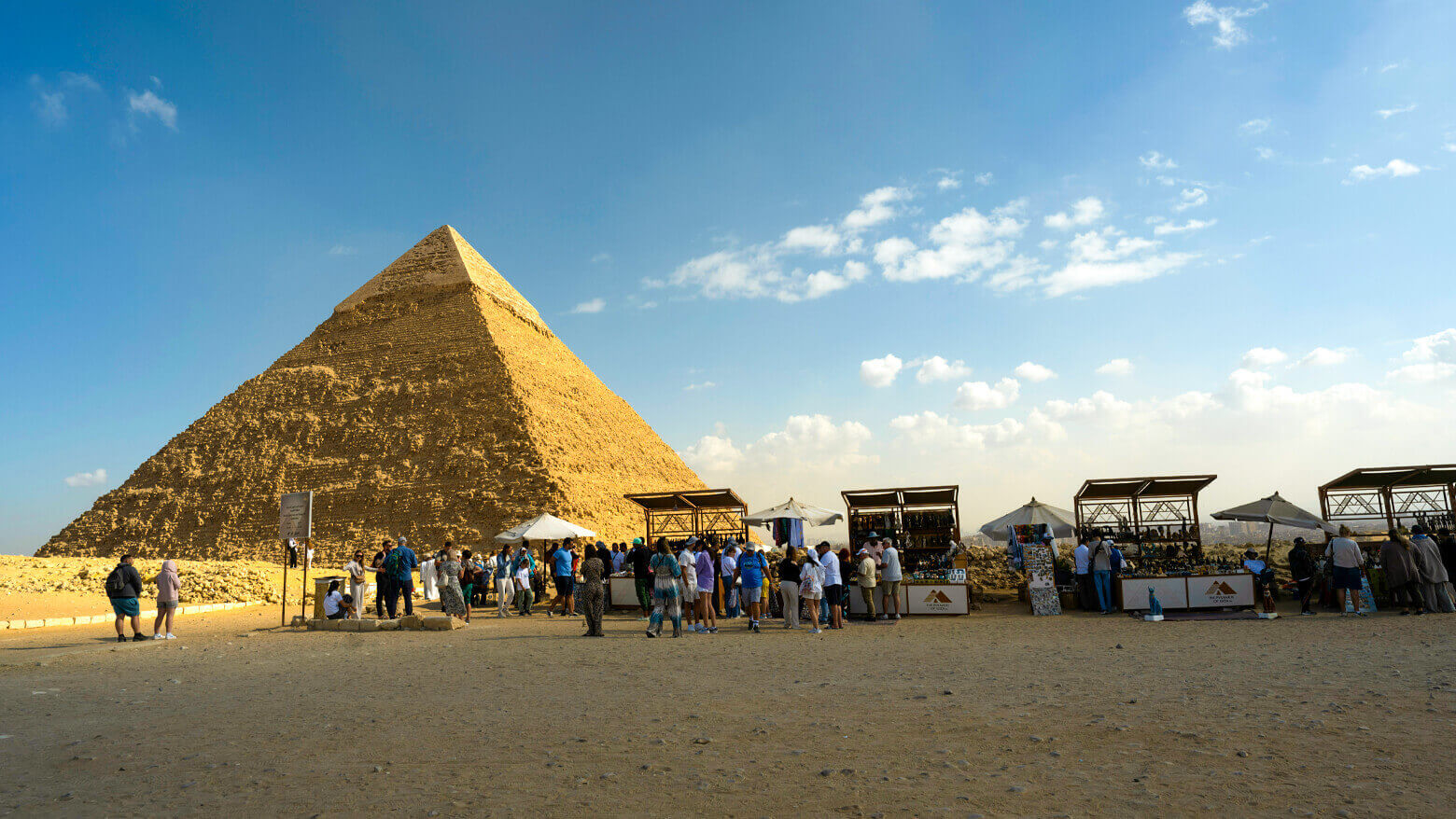 Best time to visit Egypt for sightseeing at the Pyramids of Giza